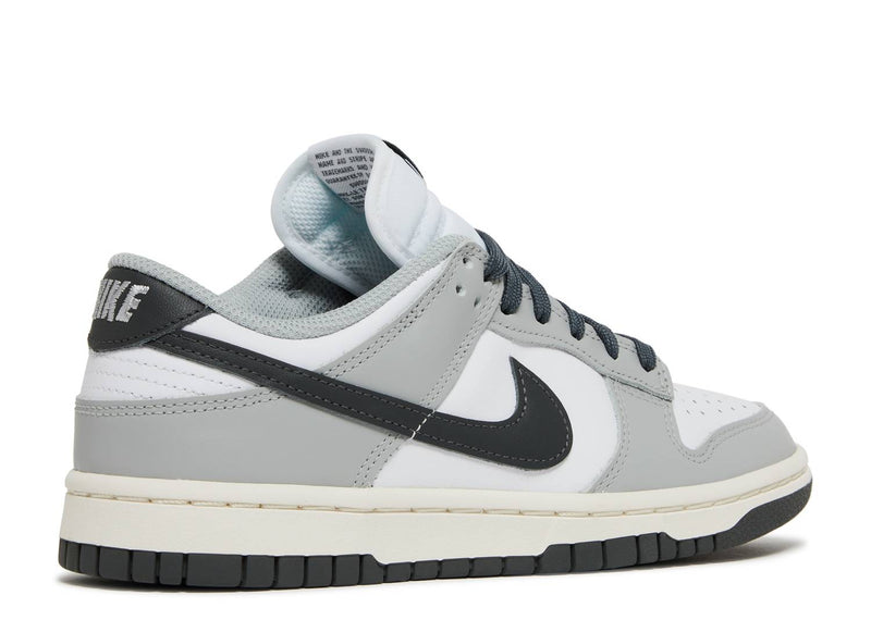 NIKE DUNK LOW LIGHT ‘SMOKE GREY’ (W)