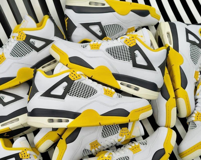 AIR JORDAN 4 RETRO 'VIVID SULFUR' (W)