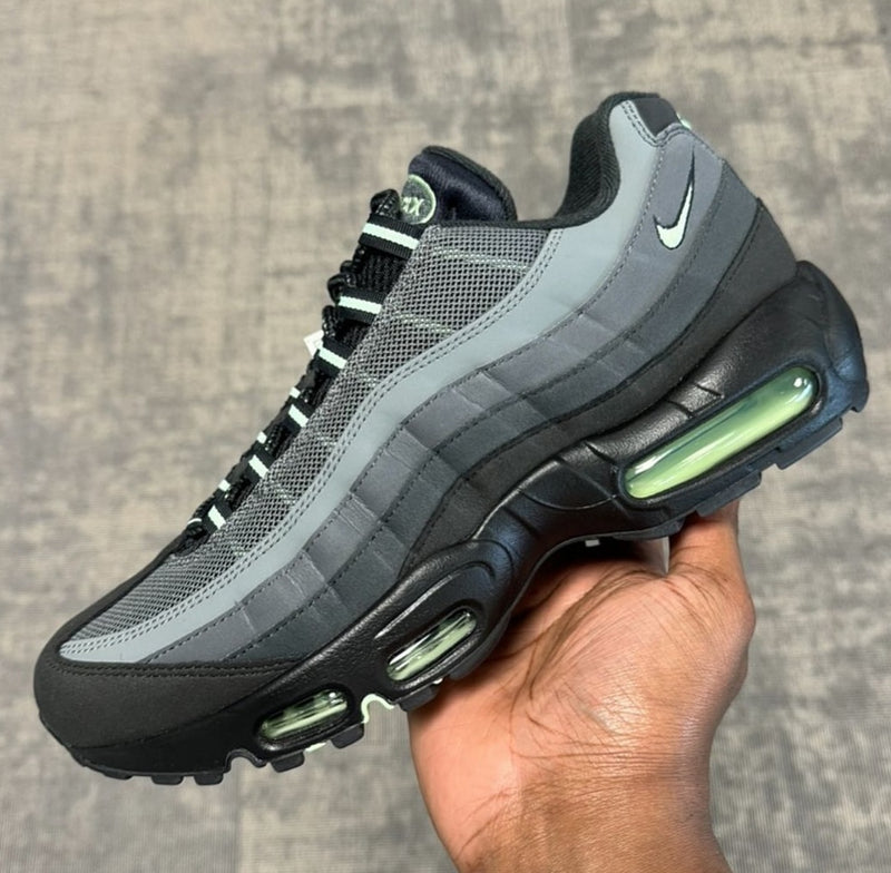 NIKE AIR MAX 95 ’VAPOUR GREEN’