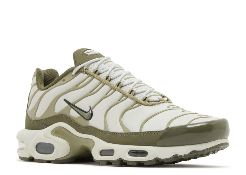 NIKE AIR MAX PLUS ’LIGHT BONE MEDIUM OLIVE’