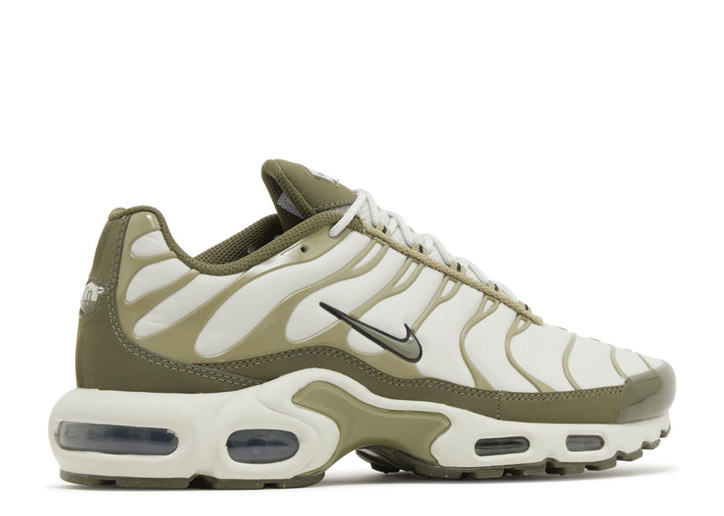 NIKE AIR MAX PLUS ’LIGHT BONE MEDIUM OLIVE’