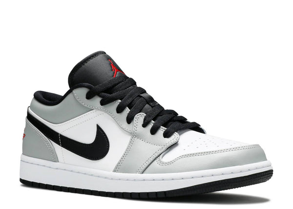 AIR JORDAN 1 LOW ‘LIGHT SMOKE GREY’