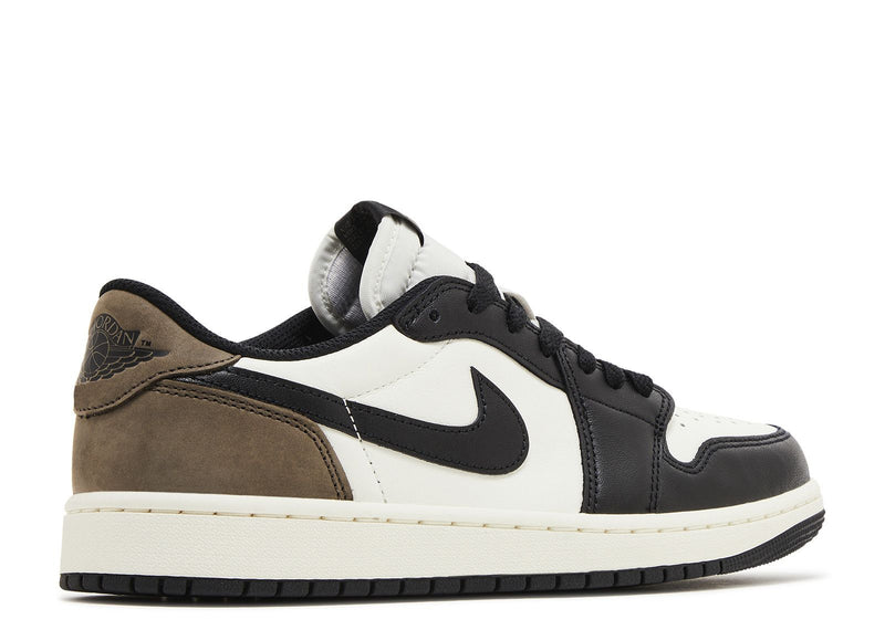 AIR JORDAN 1 LOW ‘MOCHA’